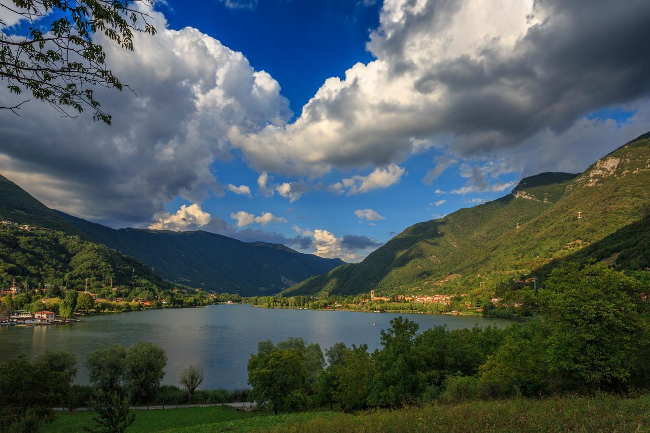 Casa Vacanza Residence Lago Di Endine Monasterolo del Castello Экстерьер фото